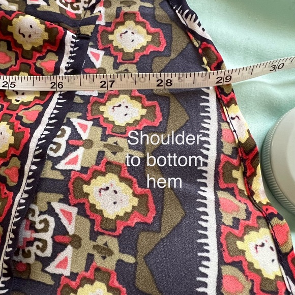 Hālo Women’s Geometric Print Long Bell Sleeve Blouse - Picture 9 of 10